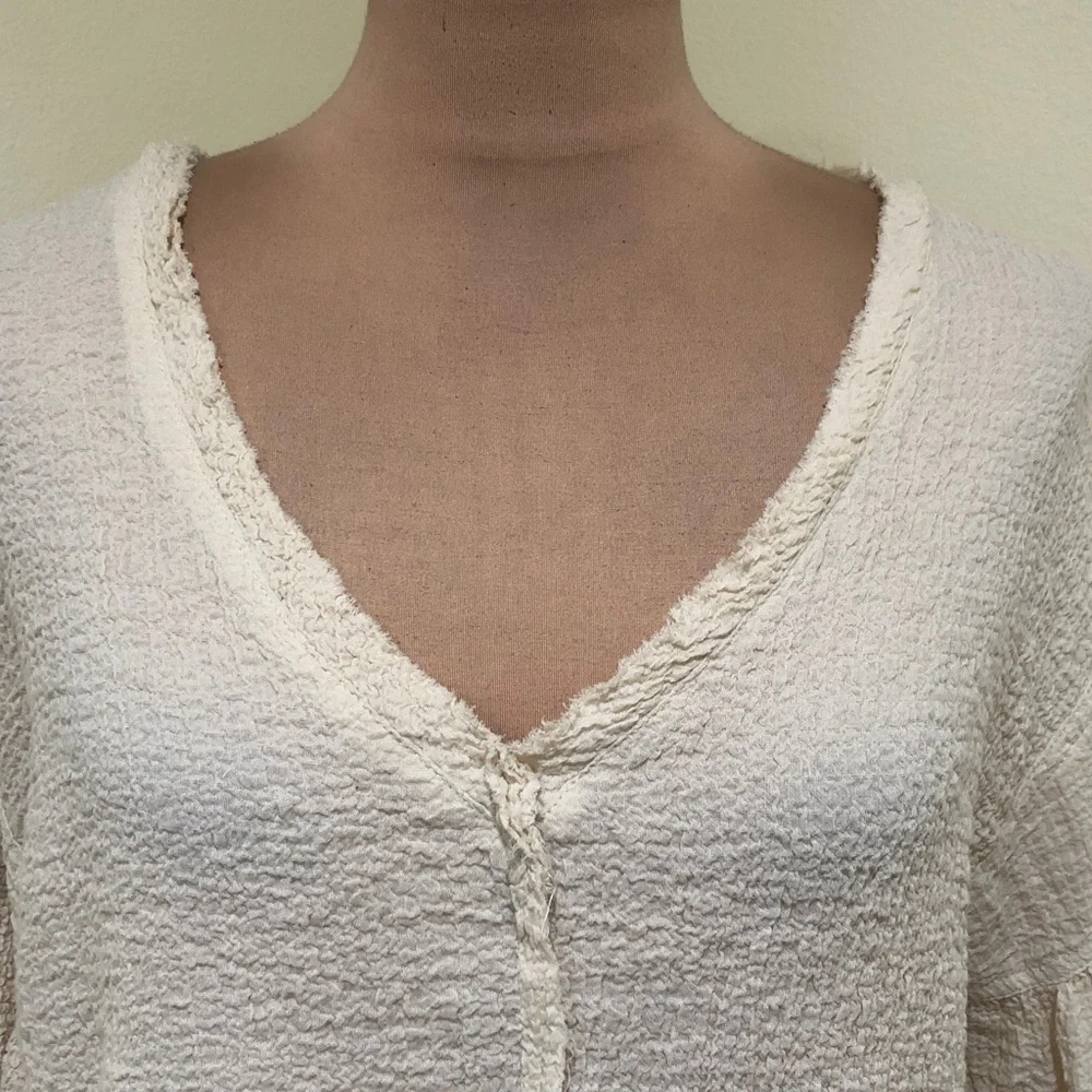 Anthropologie Grade & Gather Blouse Size Small Ecru Light Beige Textured Top